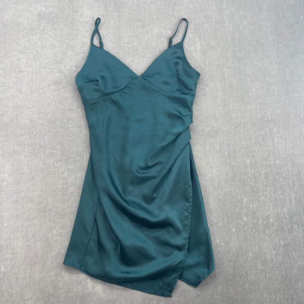 Altar'd State Women Small Emerald Green Satin Wrap Mini‎ Dress Tulip Hem V-Neck